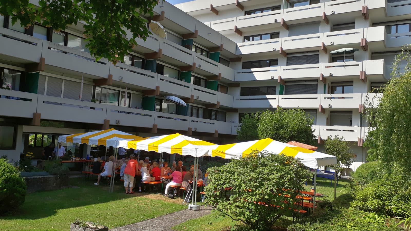 Sommerfest im Garten des Paul-Gerhardt-Hauses
